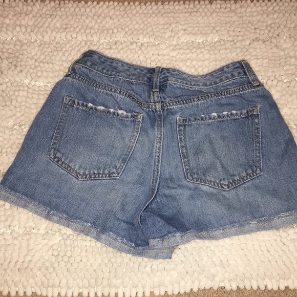 Old Navy denim shorts - Picture 2 of 3